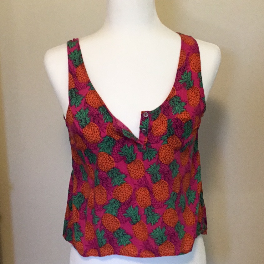 *Pineapple Top!